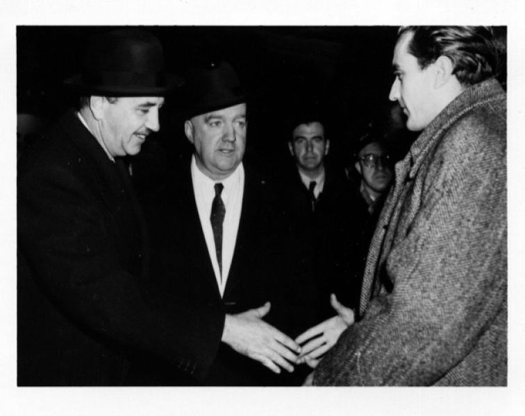 Hungarian refugee who arrived at Montreal airport in Dorval, Montreal, December 3, 1956. Canadian Museum of Immigration at Pier 21 (D2014.10.3).