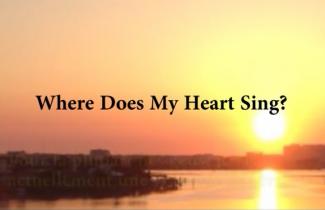 A beautiful sunset over a body of water.