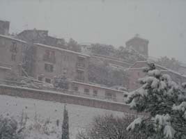Town in Italy under a blanket of snow.