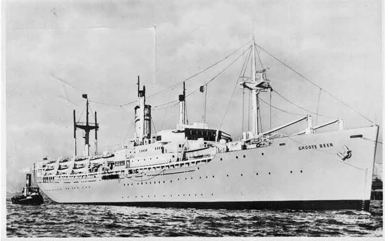 Black and white ship photo with title on the ship isGroote Beer.